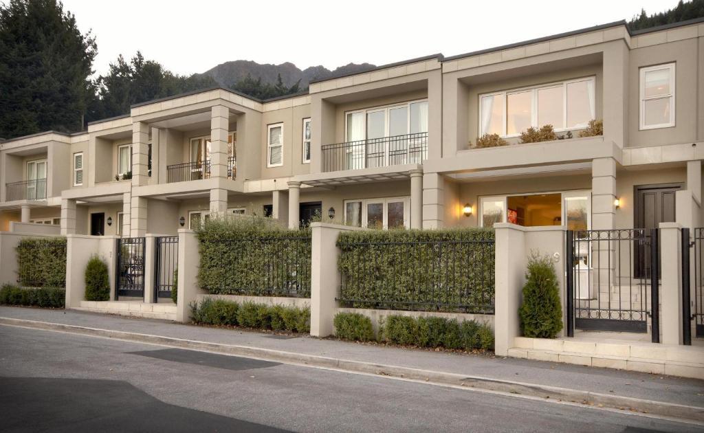 Esplanade Queenstown By Staysouth ภายนอก รูปภาพ